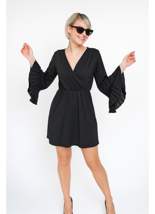 Μαύρο φόρεμα με καμπάνα μανίκια